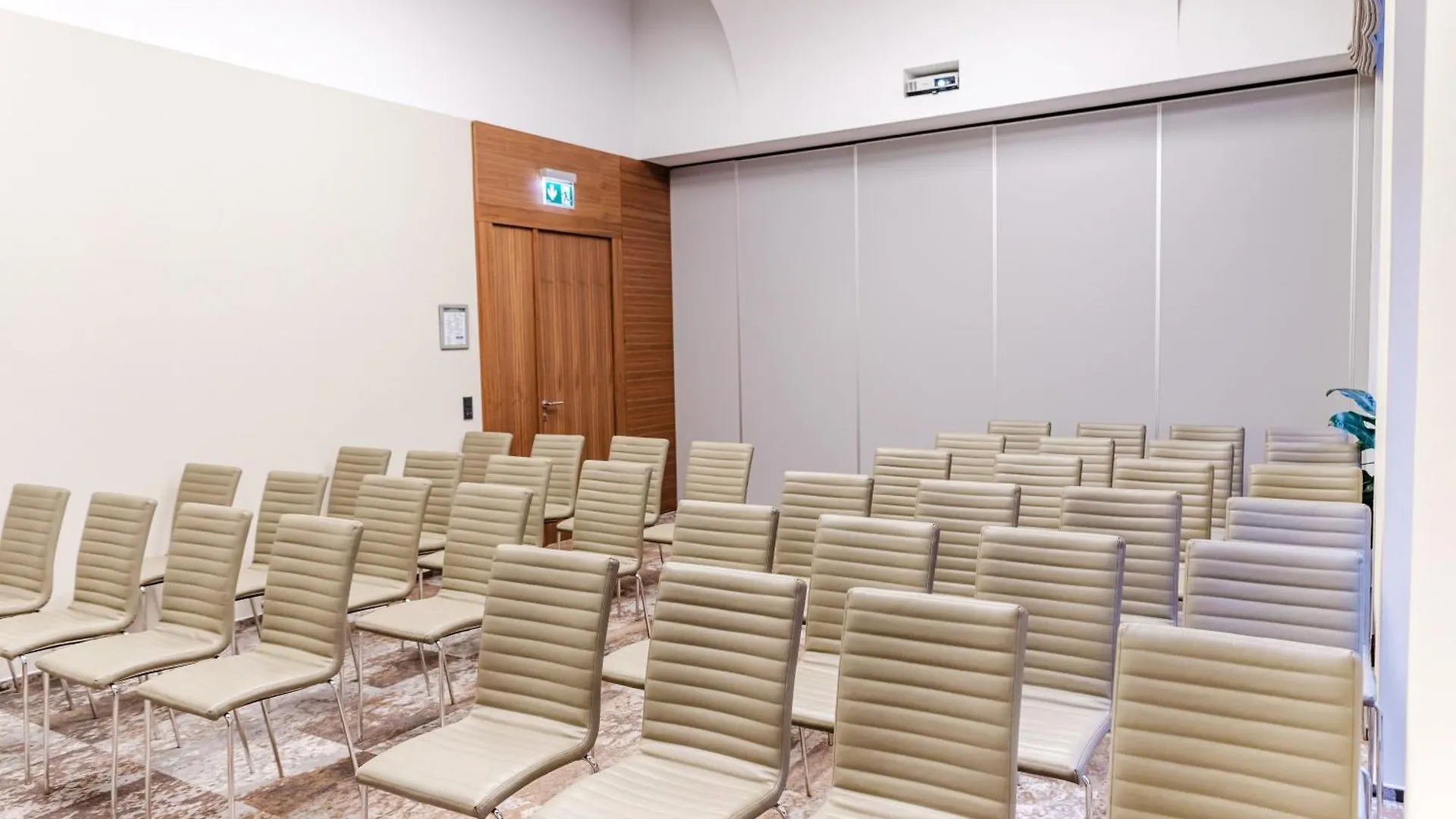 Hotel Moments Budapest By Continental Group