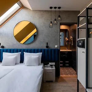 Otel Alta Moda Fashion