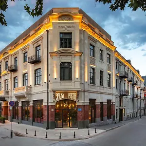 Radisson Red 5* Тбилиси