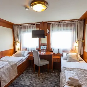 3* Szálloda Onriver - Grand Jules
